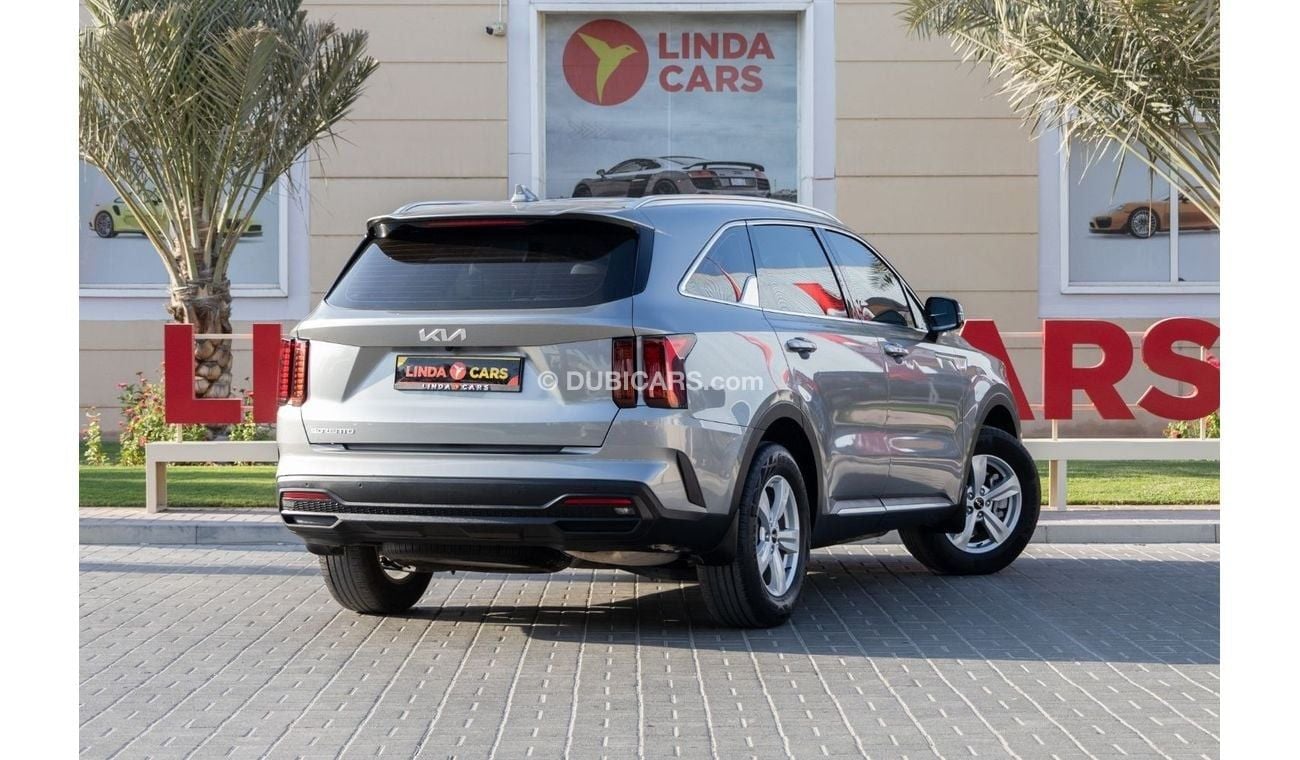 كيا سورينتو Base 2.4L FWD Kia Sorento 2023 GCC under Warranty with Flexible Down-Payment.