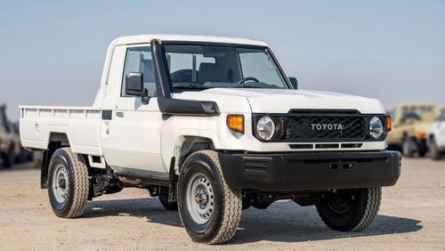 Toyota Land Cruiser Pick Up LC79SC 4.0P MT MY2024 – WHITE