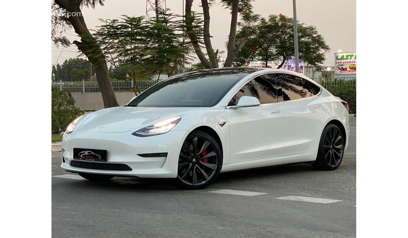 Tesla Model 3 Performance WARRANTY - GCC SPECS - FULL SERVICE HISTORY