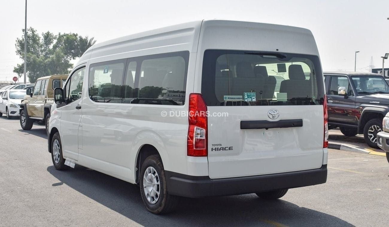 Toyota Hiace Toyota Haice 3.5 passenger 13 seater Model 2025