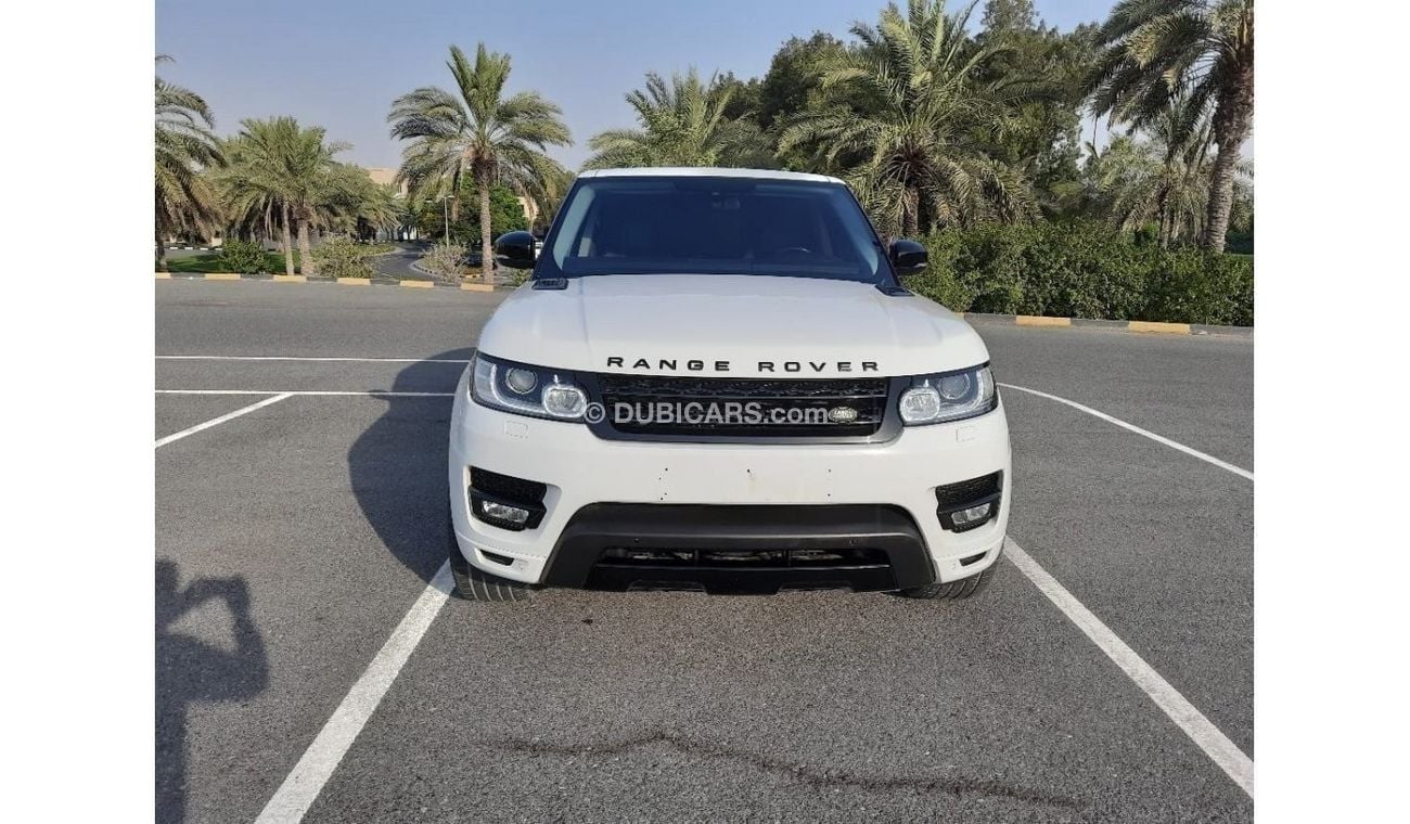 Land Rover Range Rover Sport 2015 GCC very clean car accident free full