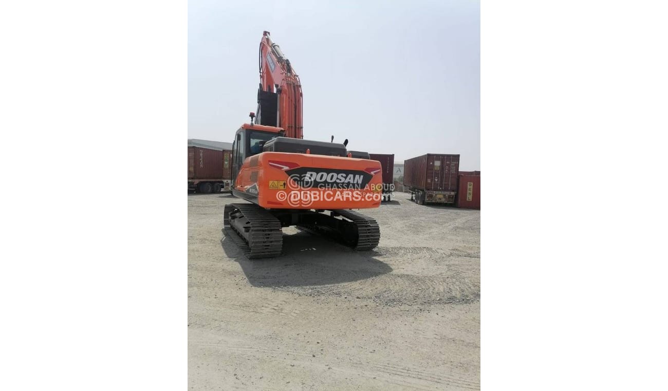 Doosan DX225 LCA DOOSAN DX225 LCA – CHAIN EXCAVATOR OPERATING WEIGHT 22 TON APPROX. WITH BUCKET 1.08 Cu.M BUCKET ( HE