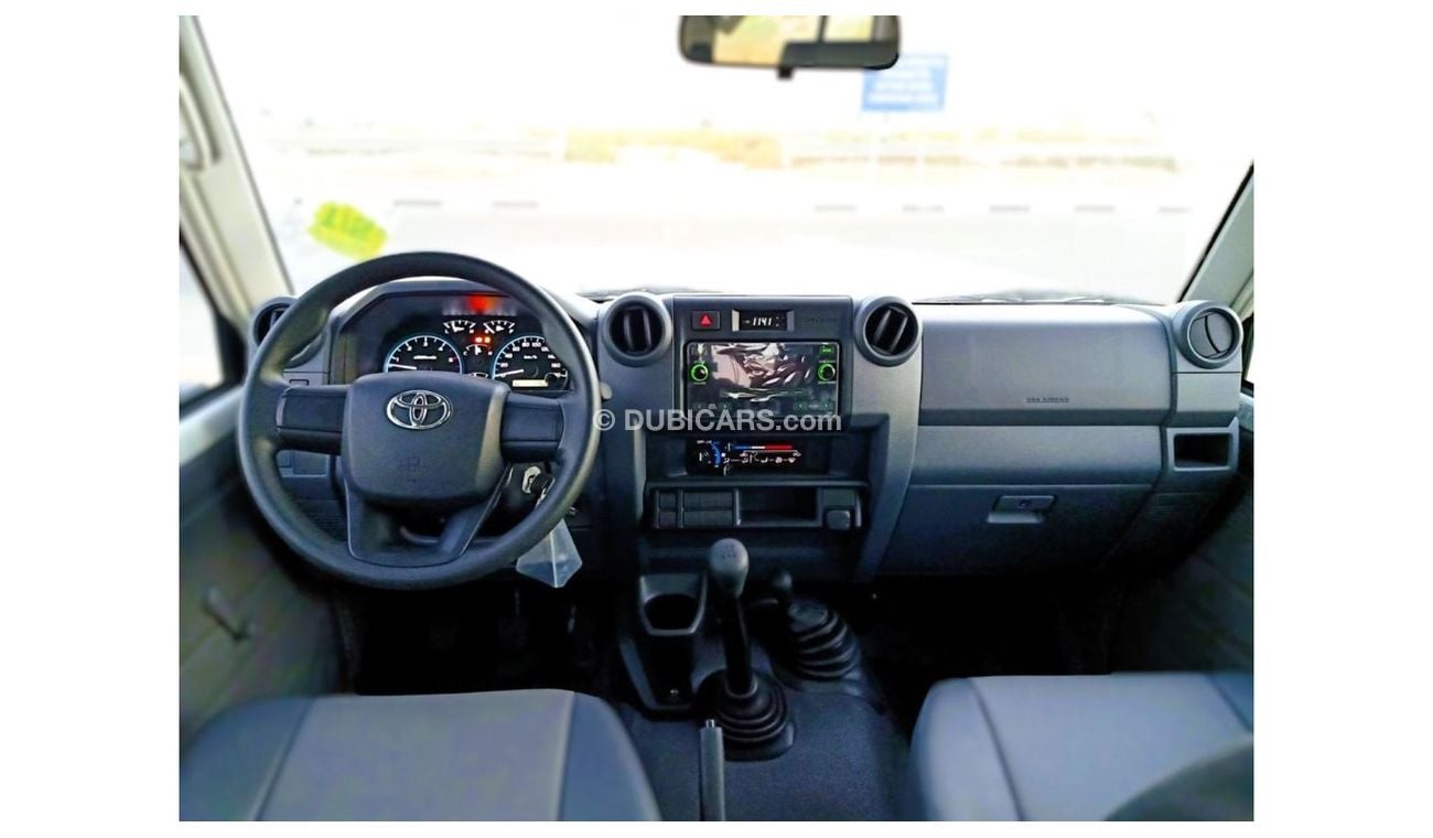 تويوتا لاند كروزر بيك آب Toyota land Cruiser pickup Double cabin Diesel  4.2L 6V M/T 4*4 basic 2024