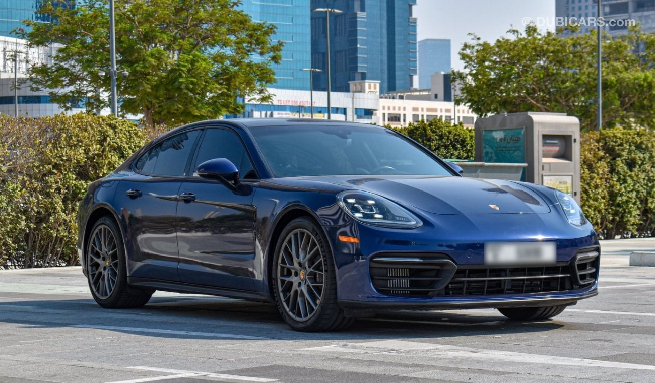 Porsche Panamera 4