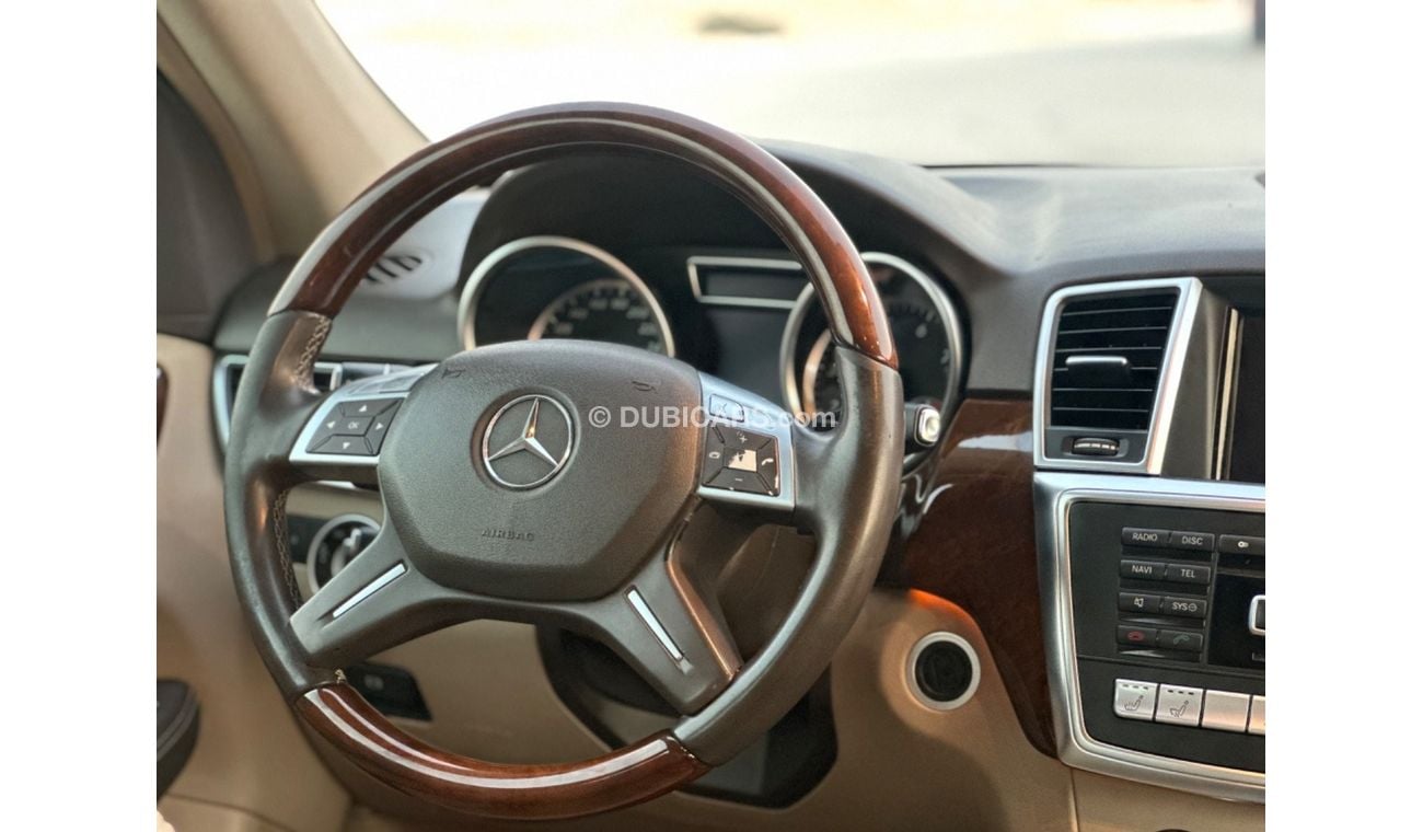 Mercedes-Benz ML 500 MODEL 2013 GCC CAR PERFECT CONDITION FULL PANORAMIC ROOF