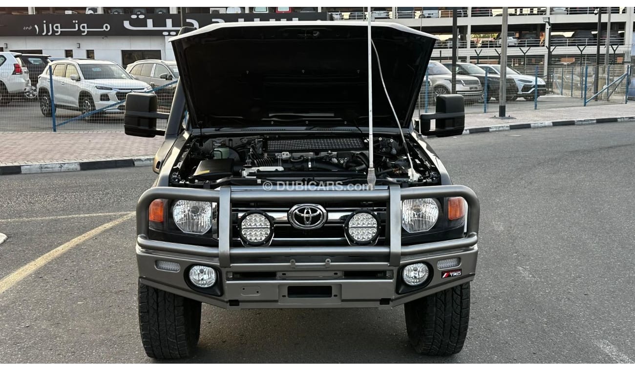 Toyota Land Cruiser Pick Up Double Cabin