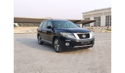 Nissan Pathfinder SV