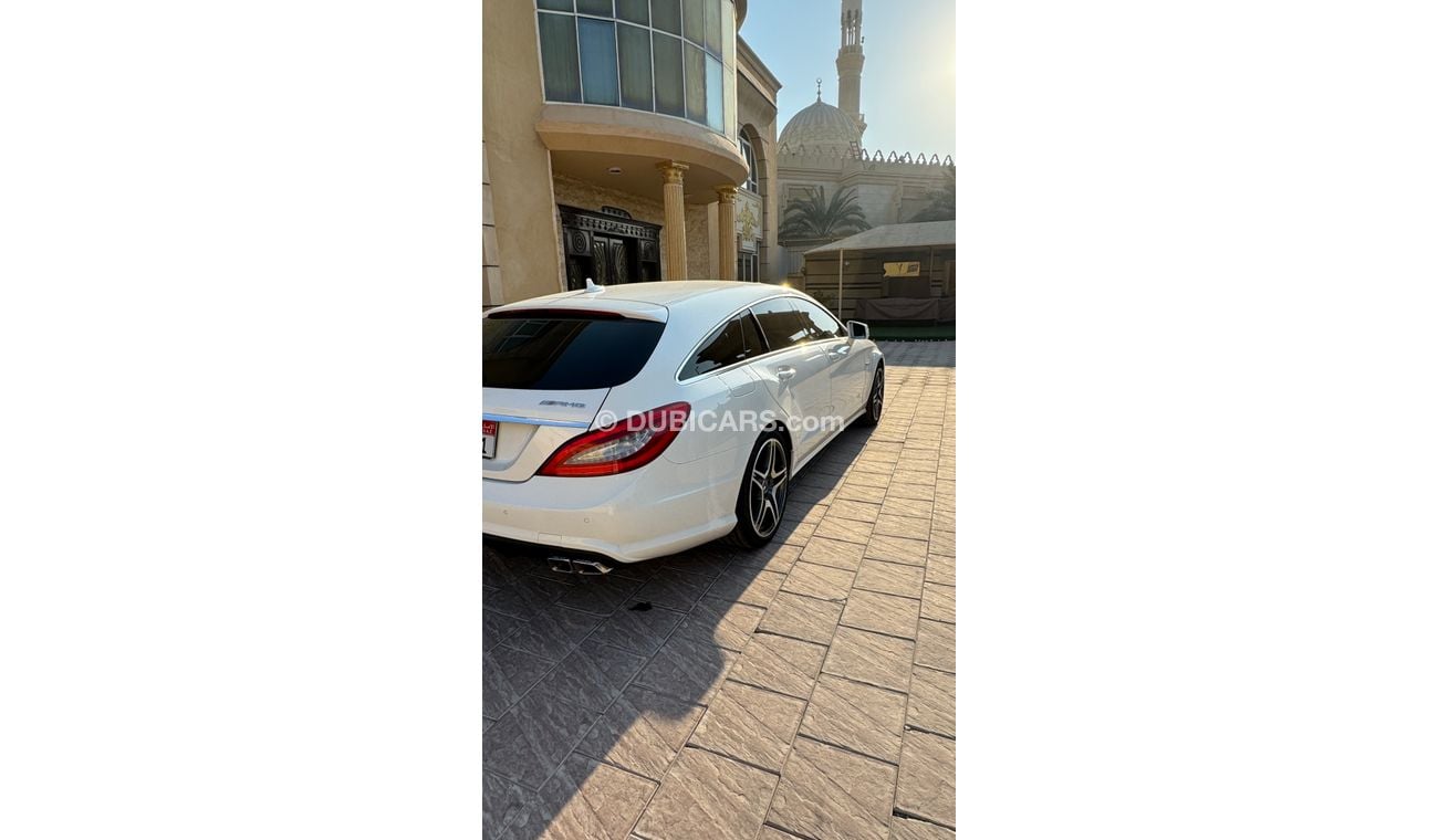 مرسيدس بنز CLS 500