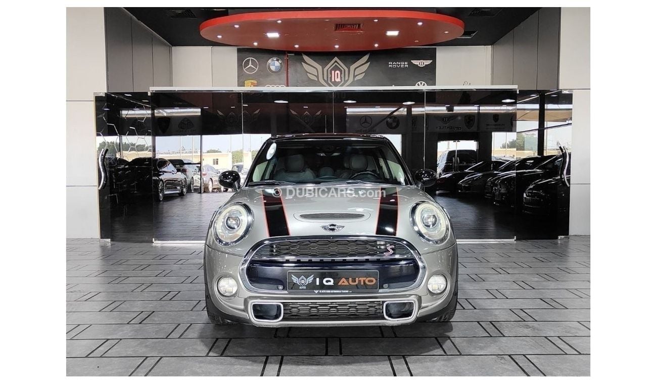 Mini Cooper S AED 850 P.M | 2017 MINI COOPER S | GCC | ORIGINAL PAINT | UNDER WARRANTY