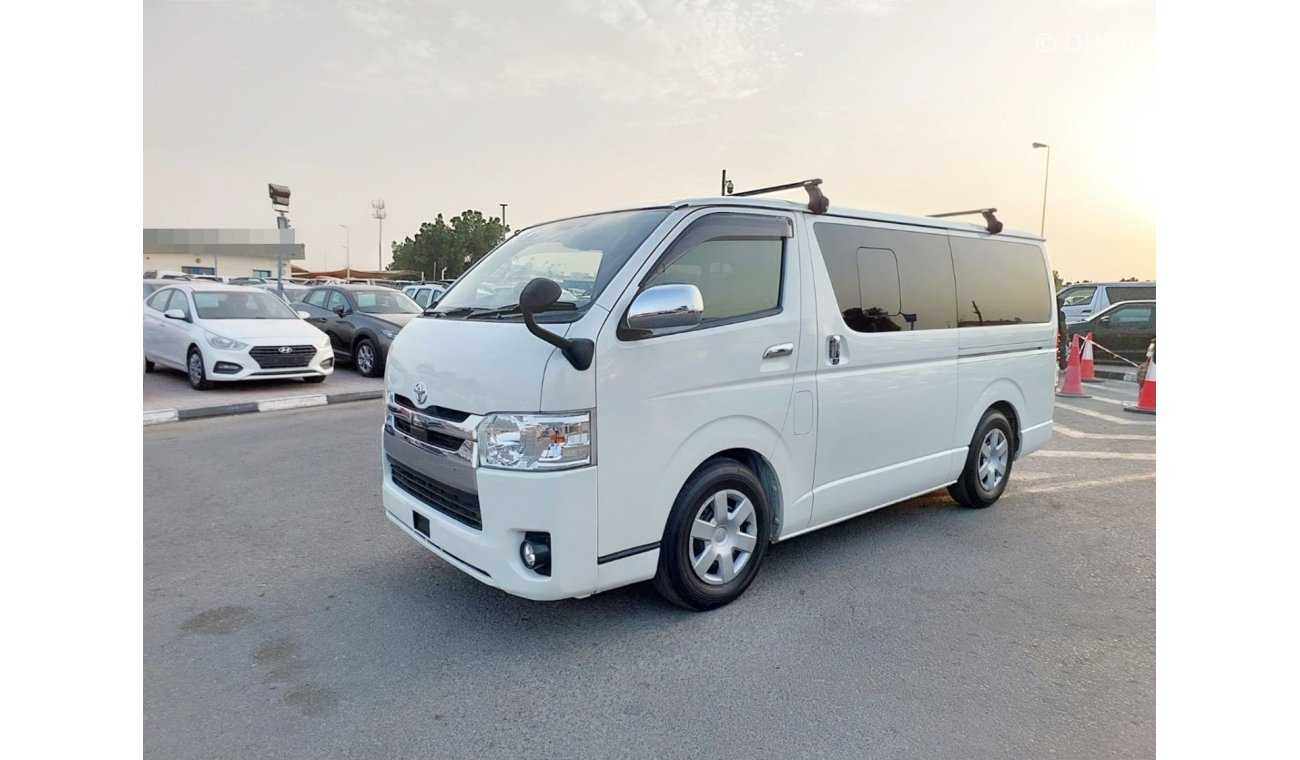 تويوتا هاياس TOYOTA HIACE VAN RIGHT HAND DRIVE(PM21822)