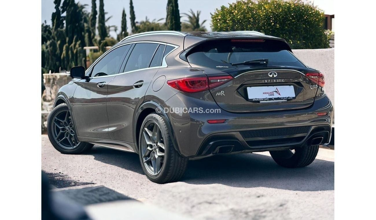 Infiniti Q30 AED 640 PM | INFINITI Q30 2.0TC  |  GCC SPECS |FULL OPTION | FUEL ECONOMICAL | 0% DOWNPAYMENT