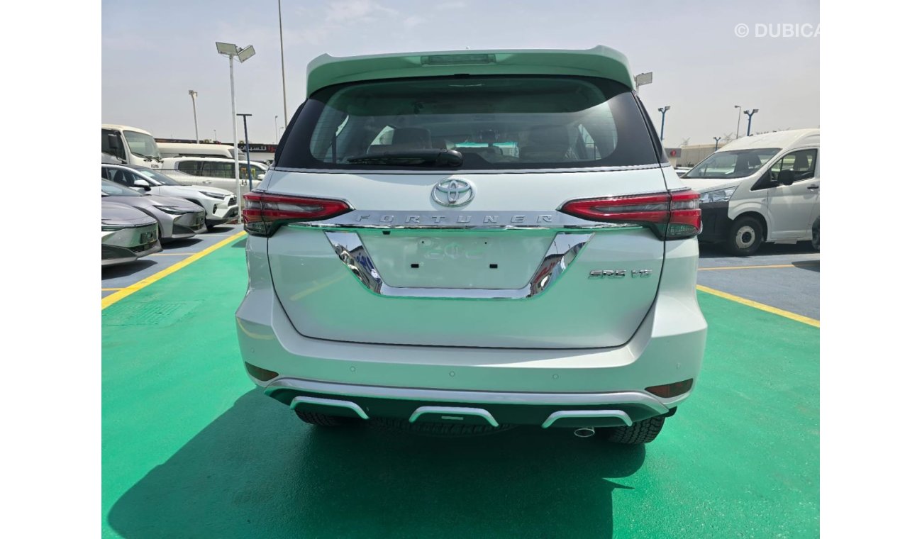 Toyota Fortuner 4.0L PETROL V6 FULL OPTION 2024 GCC