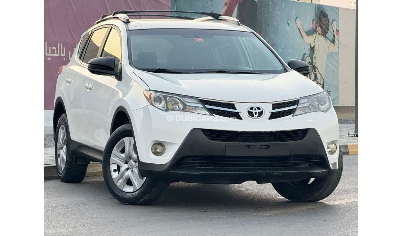 Toyota RAV4 EX 2.5L In excellent condition and requires no expenses