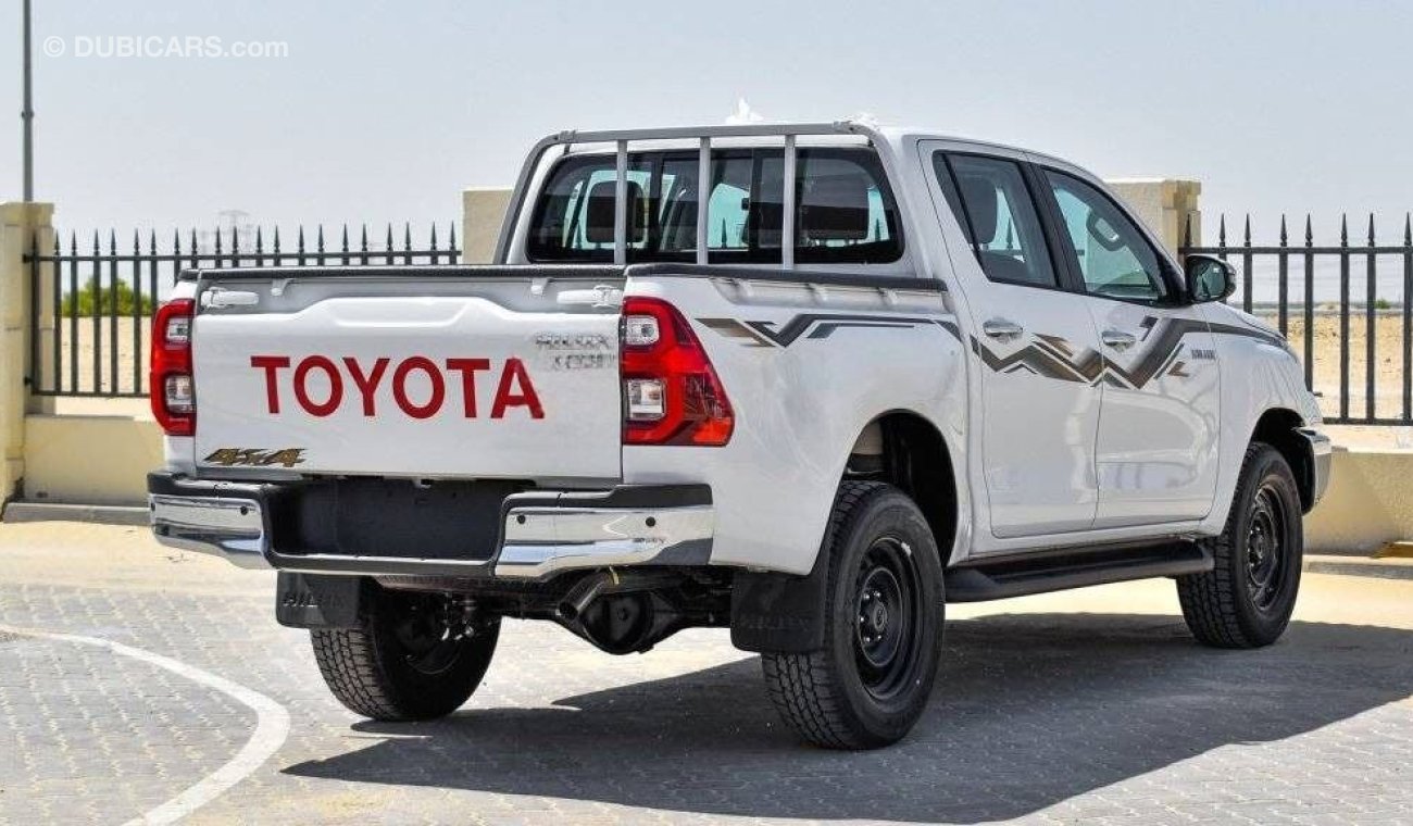 تويوتا هيلوكس TOYOTA HILUX SR5 2.8L DIESEL 2024 0KM