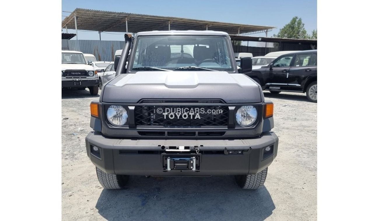 Toyota Land Cruiser Pick Up TOYOTA LAND CRUISER 79 DOUBLE CABIN 4.0 V6 PETROL PICK-UP AUTOMATIC 2024 MODEL