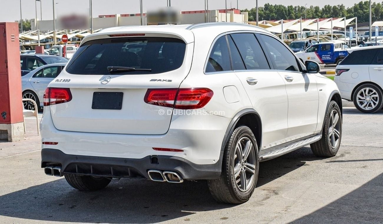 Mercedes-Benz GLC 300 Coupe AMG