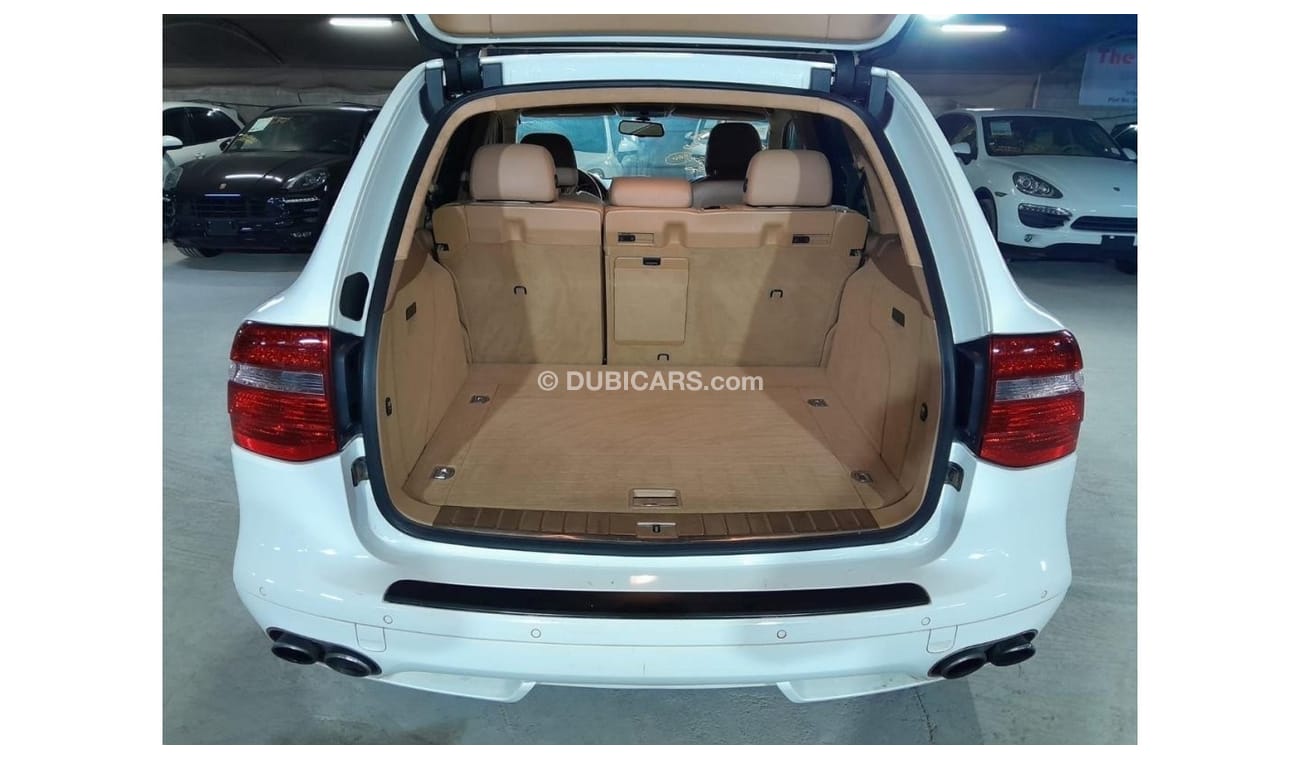 بورش كايان PORSCHE CAYENNE GTS 4.8L 2008 WITH SUNROOF, BOSE SOUND SYSTEM, AND MORE..