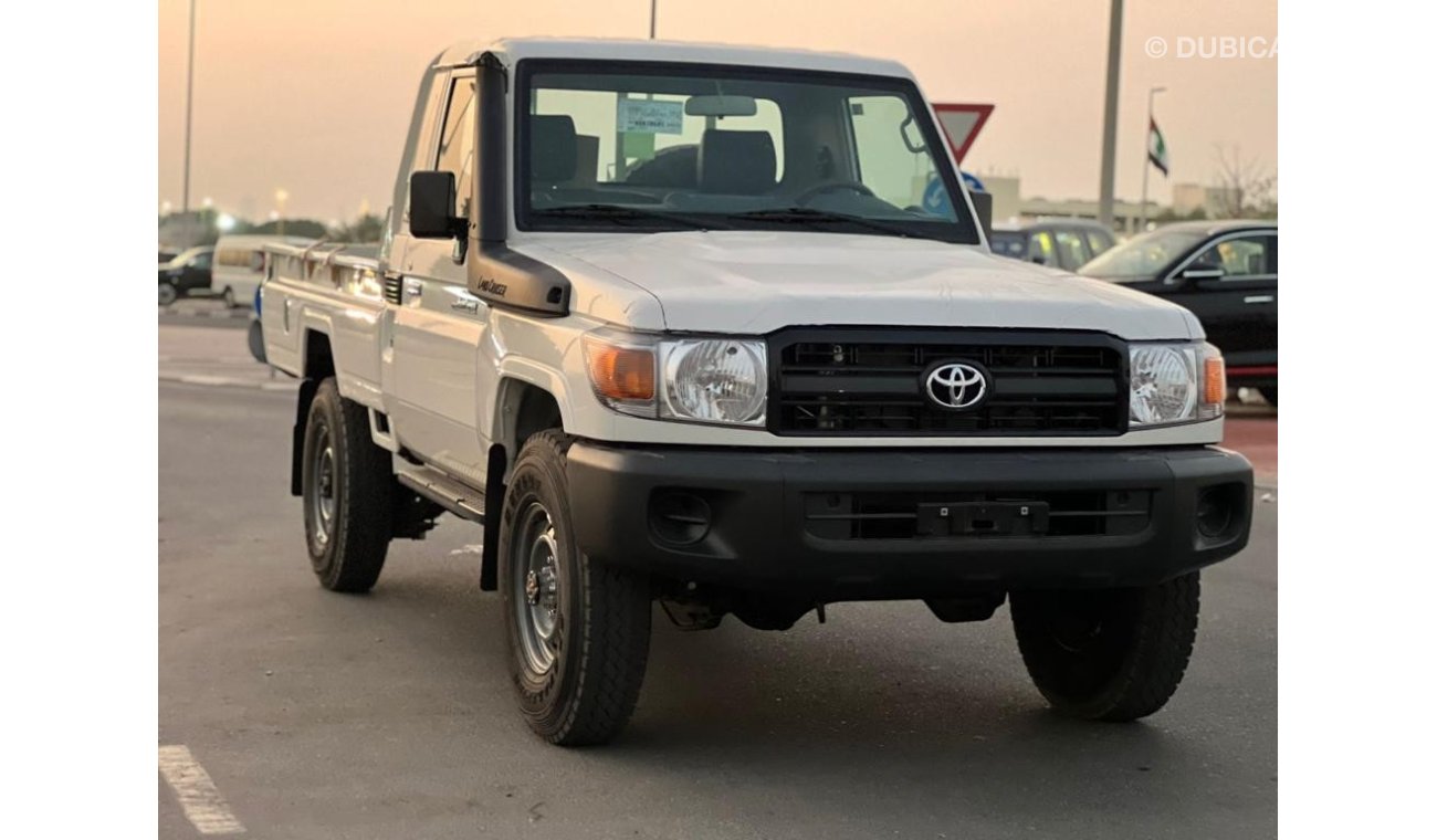 تويوتا لاند كروزر بيك آب Toyota LC 79 SC 4.2 HZJ79