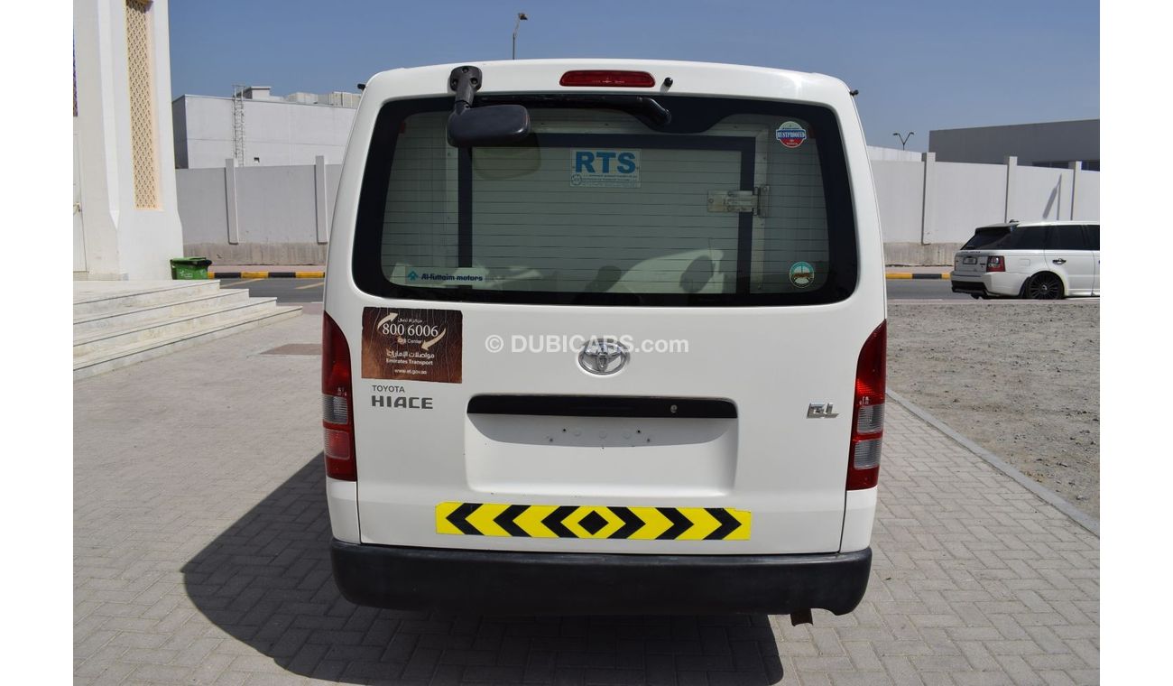 Toyota Hiace GL - Standard Roof Toyota Hiace Thermoking V200 chiller, Model:2017. Excellent condition