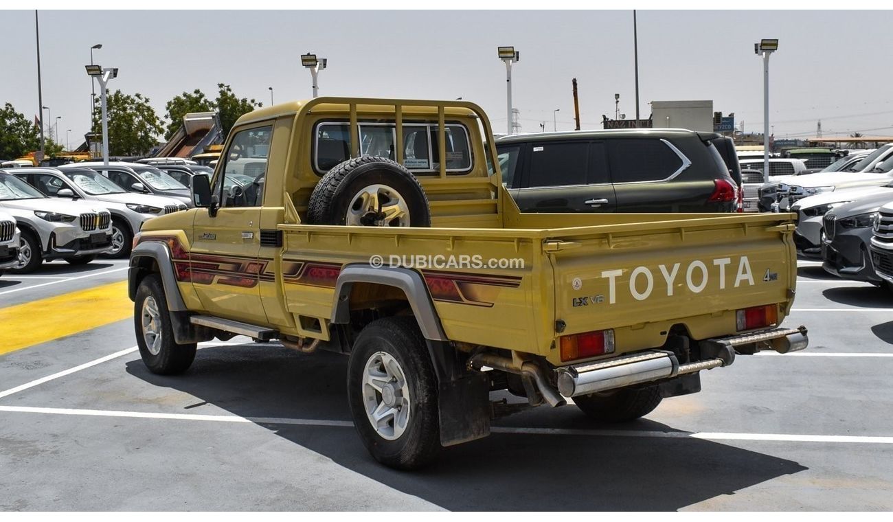 Toyota Land Cruiser Pick Up TOYOTA LAND CRUISER PICK-UP PETROL 2013