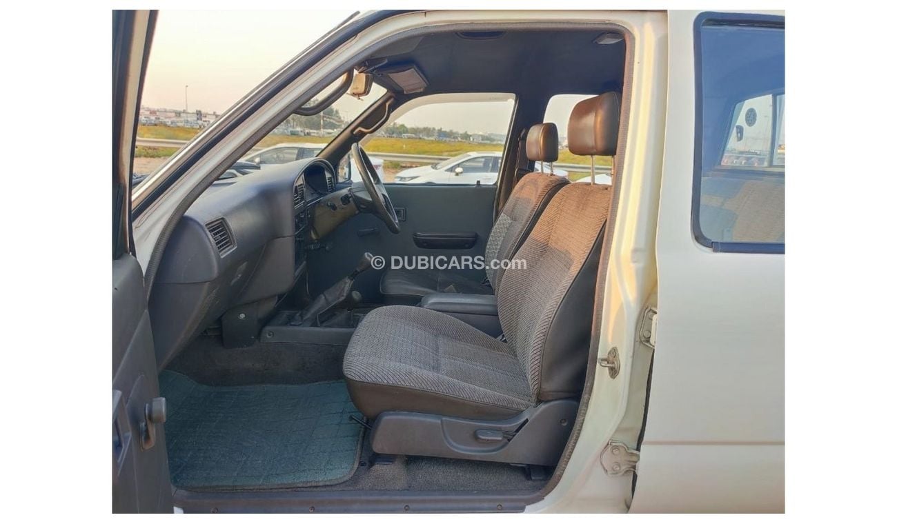 Toyota Hilux LN107-0023952 || TOYOTA HILUX || MANUAL || 1995 || WHITE CC2800 || 	DIESEL ||  KM 294076 |