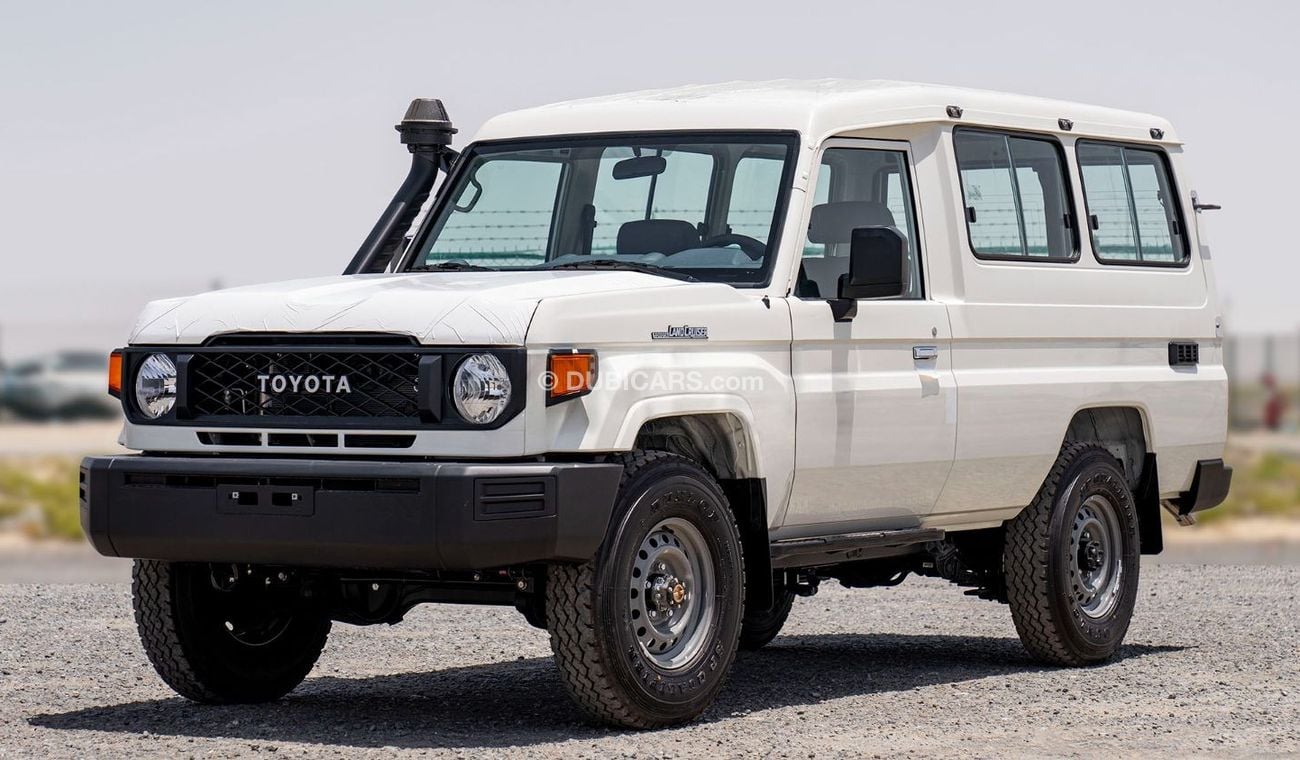 تويوتا لاند كروزر هارد توب LC78 2.8L AT DIESEL 3DOOR 2024