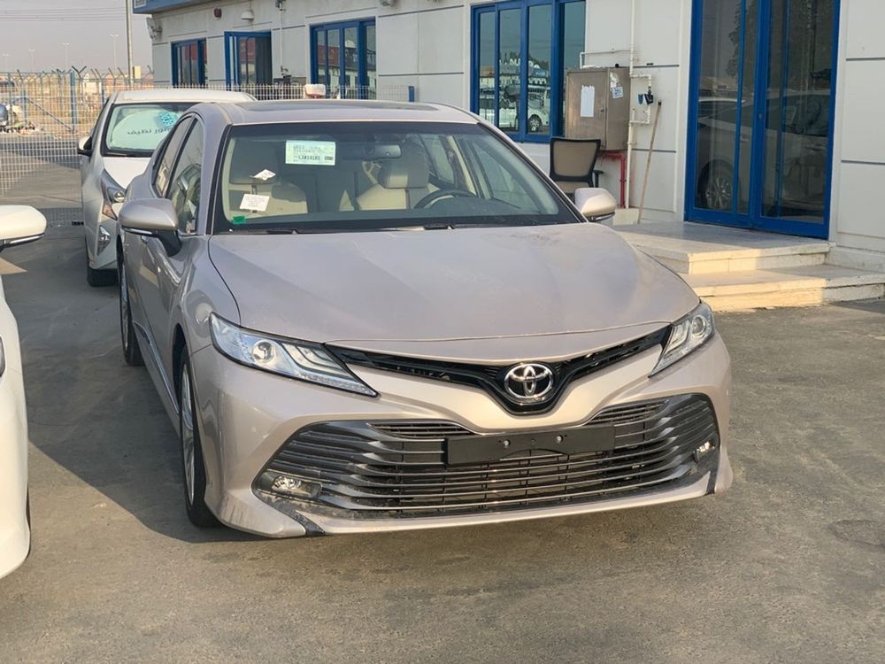 Toyota Camry V6 Limited 2020 For Sale Gold 2020