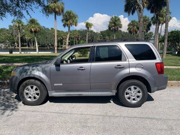 Mazda Tribute exterior - Side Profile