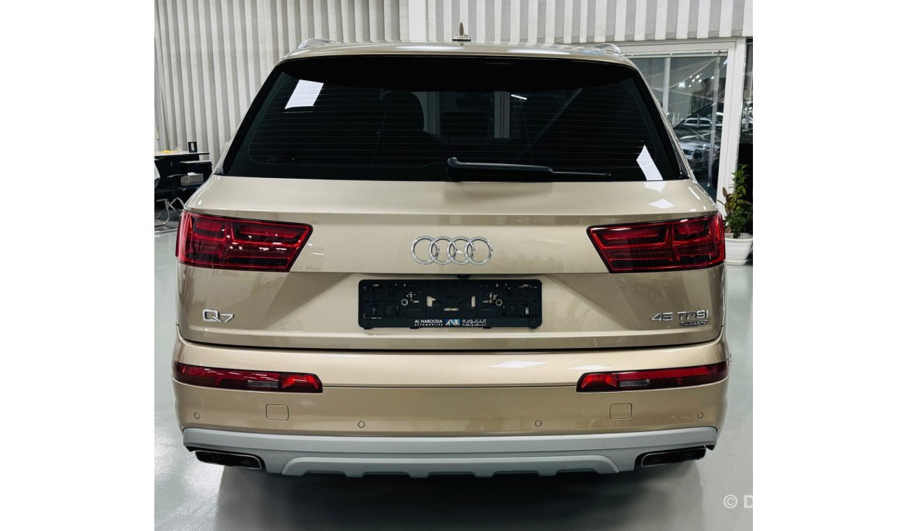 أودي Q7 45 TFSI quattro لاكجري بلس