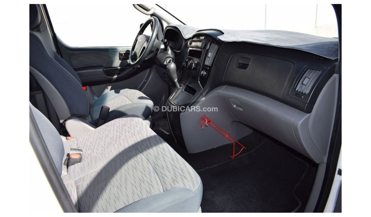 Hyundai H-1 Std HYUNDAI H1 12 SEATER PASSENGER VAN, MODEL:2016. FREE OF ACCIDENT