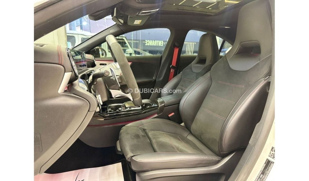 مرسيدس بنز CLA 45 S  AMG MERCEDES BENZ CLA45s AMG MODEL 2020 KM 82000