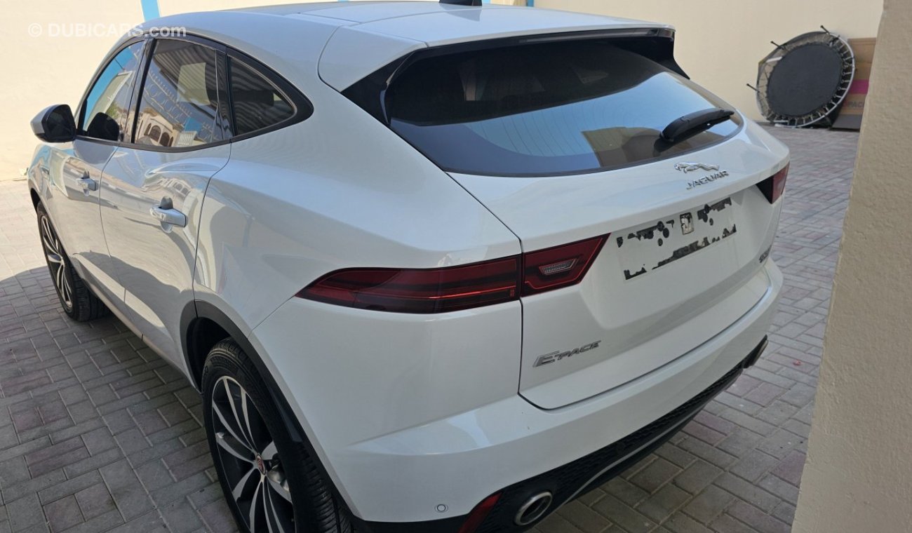 Jaguar E Pace