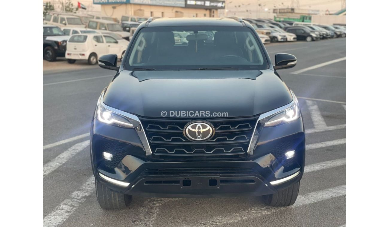 تويوتا فورتونر 2016 Toyota Fortuner GX.R 4.0L V6 - AWD 4x4 - MidOption+ 7 Seater - 74,000 km