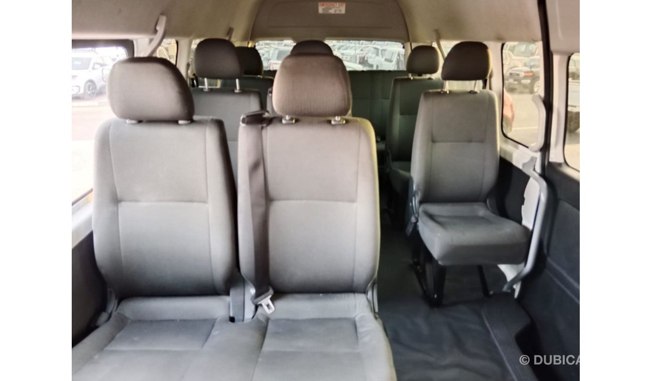 تويوتا هاياس TOYOTA HIACE VAN RIGHT HAND DRIVE (PM1260)