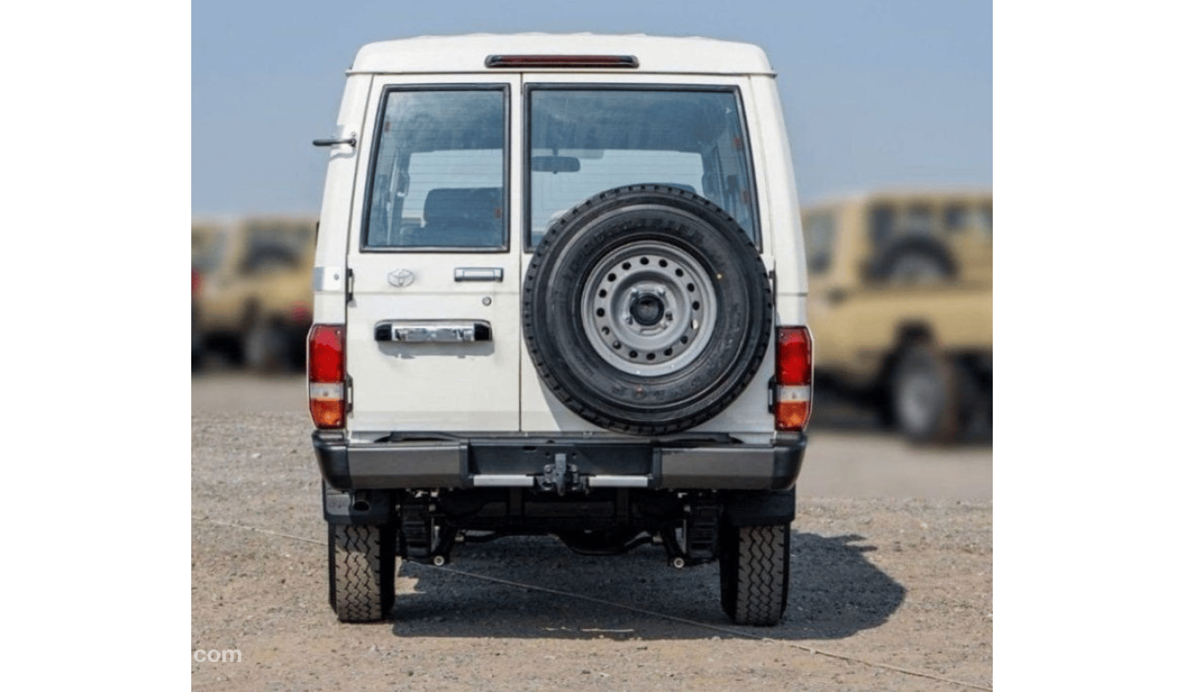 تويوتا لاند كروزر هارد توب TOYOTA LAND CRUISER HARDTOP 4.2L 3 DOOR