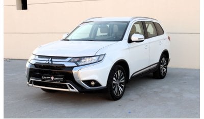 Mitsubishi Outlander GLX Basic ACCIDENTS FREE - GCC - ORGINAL PAINT - 7 STR - 4WD - PERFECT CONDITION INSIDE OUT