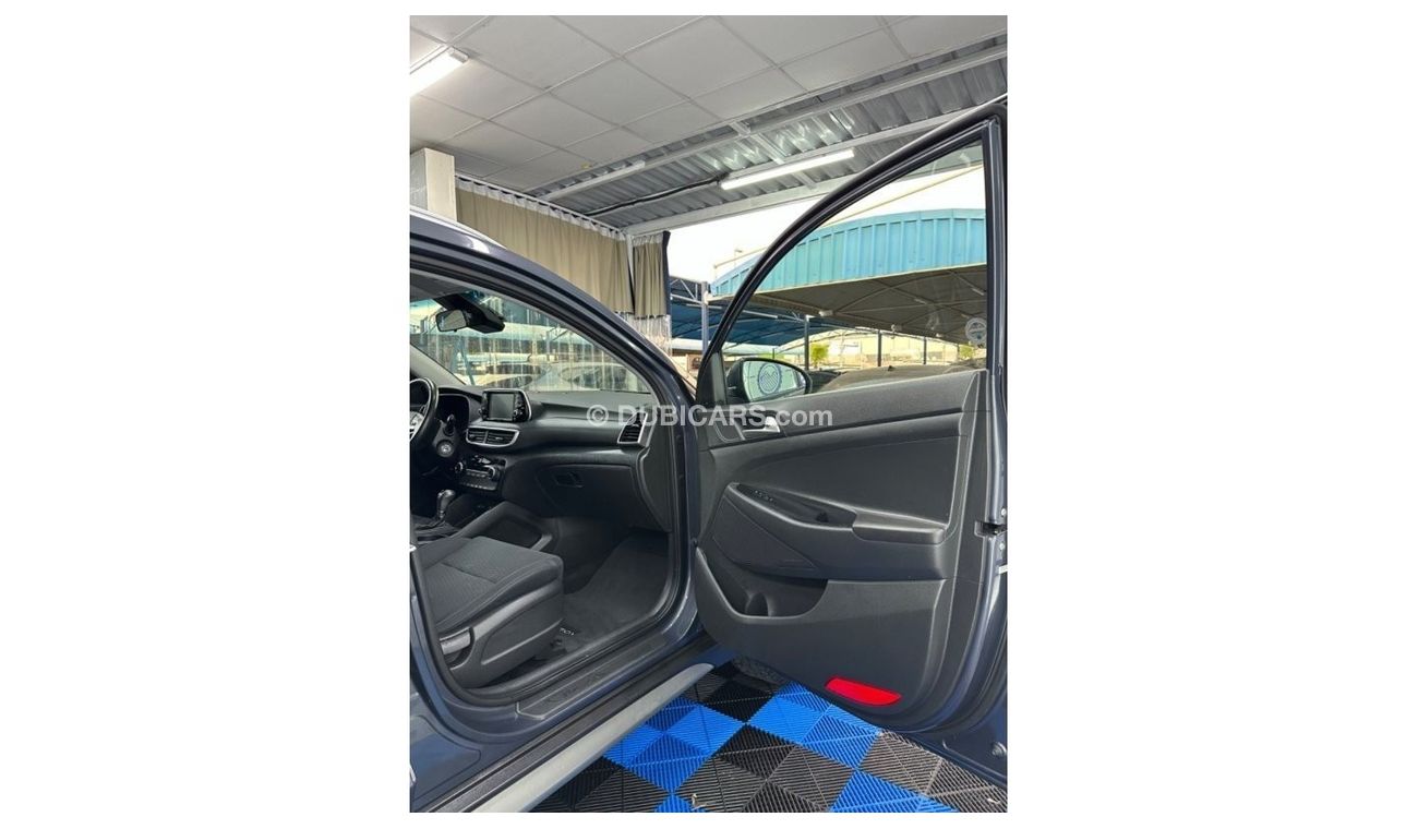 Hyundai Tucson Hyundai Tucson 2019 with a 2.0L 4wd engine in good perfect condition there are sensors of a slip zon