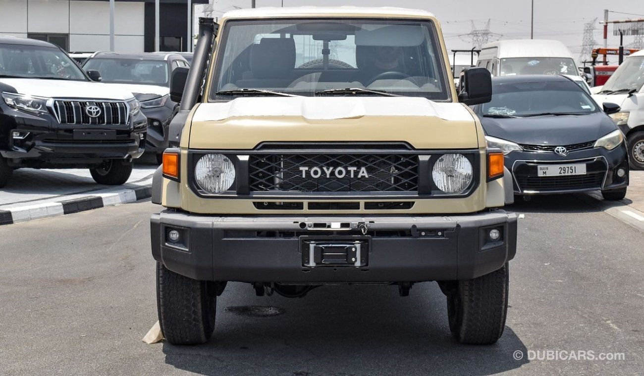 تويوتا لاند كروزر بيك آب Toyota Landcruiser Pickup 4.0L Petrol Automatic Transmission 2024 Model