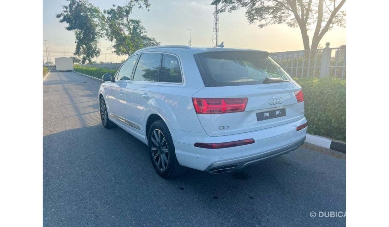 أودي Q7 45 TFSI quattro