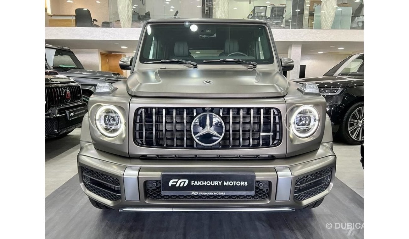 Mercedes-Benz G 63 AMG ALMOST BRAND NEW - IN IT'S EXCELLENT CONDITION!