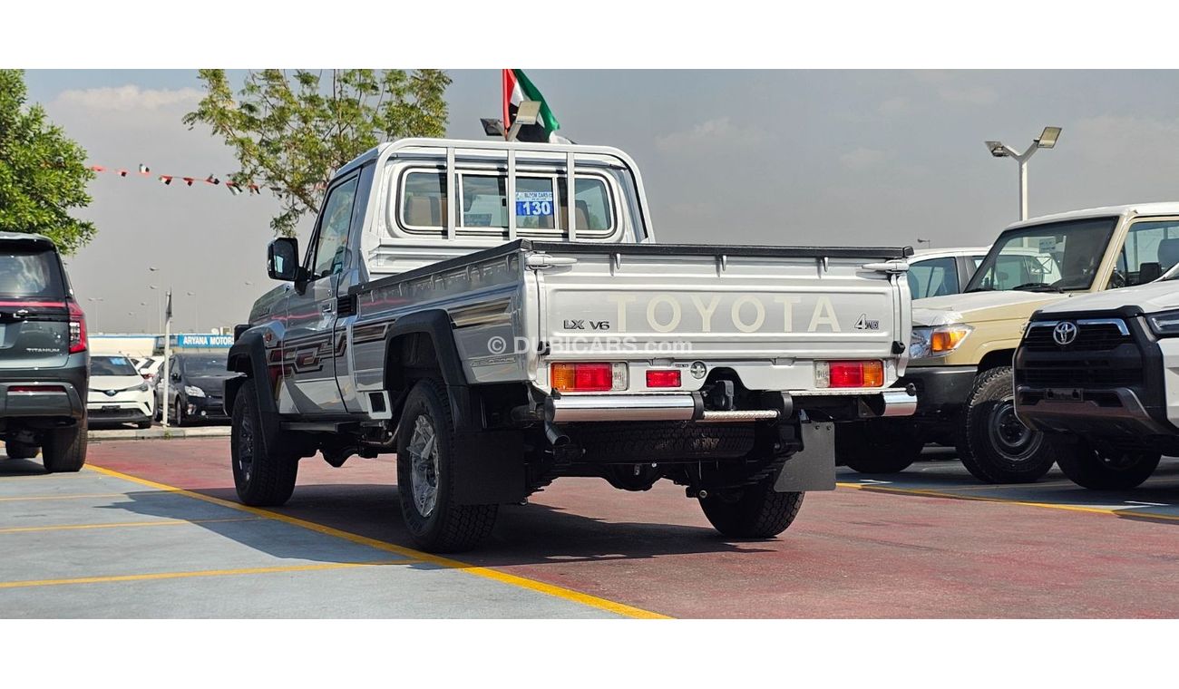 تويوتا لاند كروزر بيك آب TOYOTA LANDCRUISER 79 Pickup /A UTOMATIC/WINCH/DIFF LOCK/COOL BOX/LEATHER SEATS/REAR CAMERA/2024