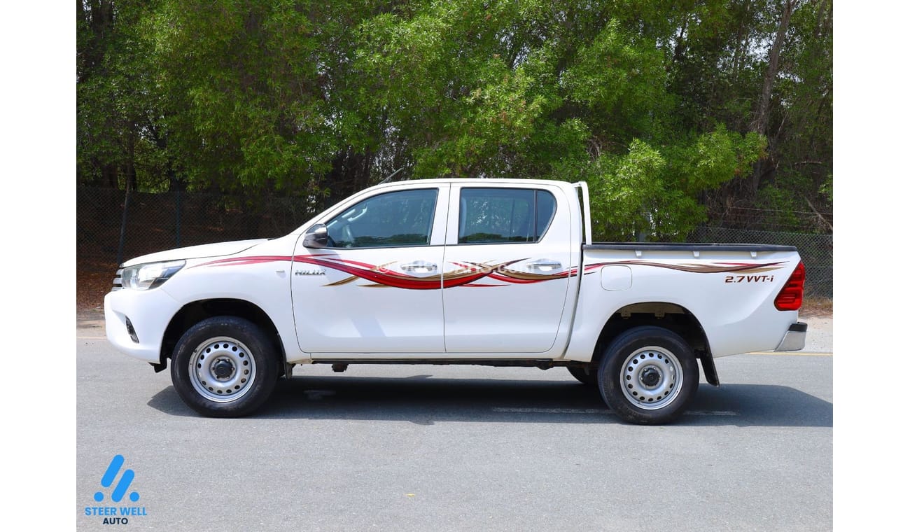 تويوتا هيلوكس GL 2.7L Double Cab Utility 4WD GL Double Cab Pick Up 2.7L 4WD AT - GCC - Like New Condition - Book N