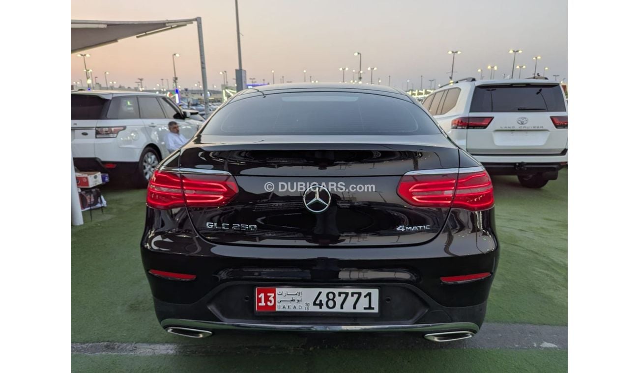 مرسيدس بنز GLC 250 4MATIC 2.0L Mercedes-Benz GLC 250 2018 4cylinder engine 2.0L clean car available in REBOU NAJD USED 