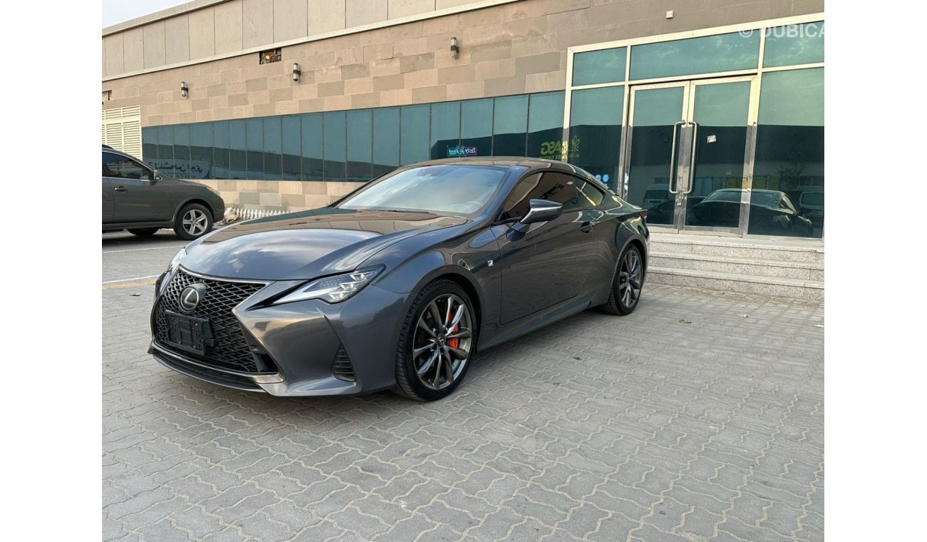 لكزس RC 350 F سبورت