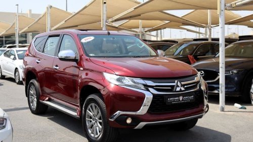 Mitsubishi Montero GLS Top ACCIDENTS FREE - GCC - ORIGINAL PAINT - PERFECT CONDITION INSIDE OUT