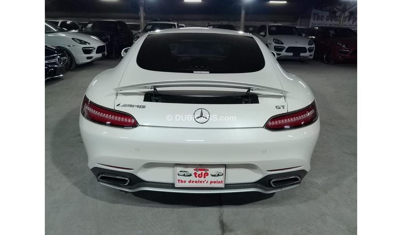 مرسيدس بنز AMG GT