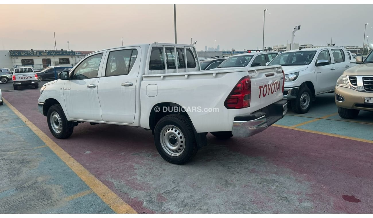 Toyota Hilux (( SPECIAL OFFER )) HI-LUX 2.4L DSL M/T BSC OPTION 23MY