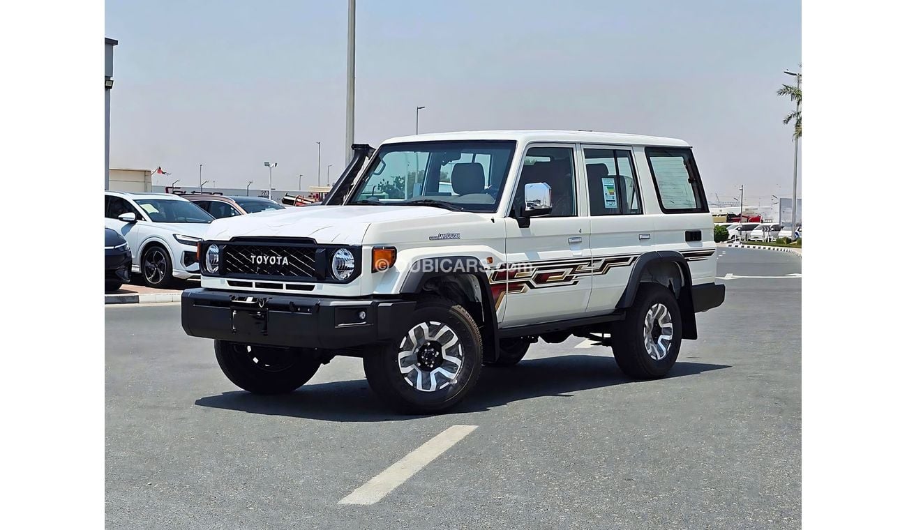 Toyota Land Cruiser Hard Top 4.0L A/T PETROL | TOP VARIANT | DIFF LOCK | REFRIGETOR | WINCH (CODE # 68001)