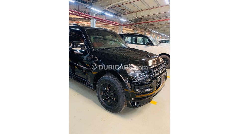 Mitsubishi pajero signature edition