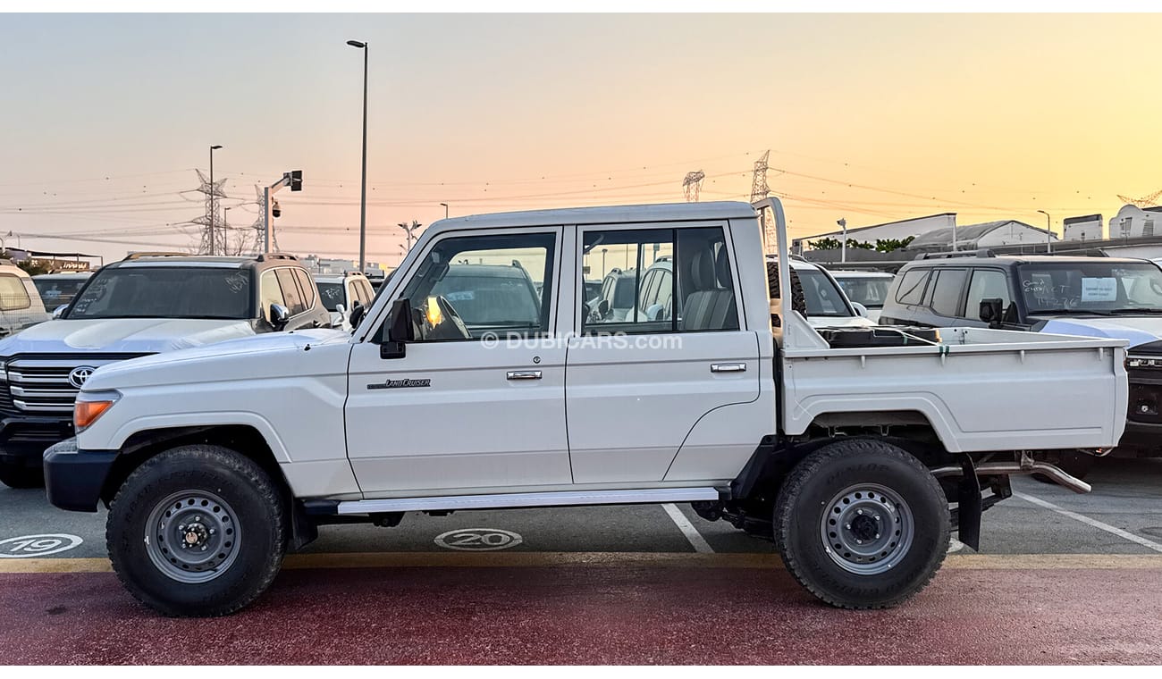 Toyota Land Cruiser Pick Up 79 RHD DC 2023 0Km